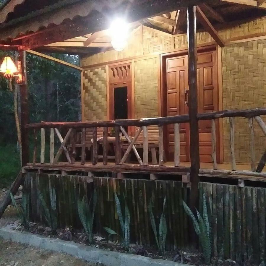 Landak River Guest House Only Trekking With Us Bukit Lawang Zewnętrze zdjęcie